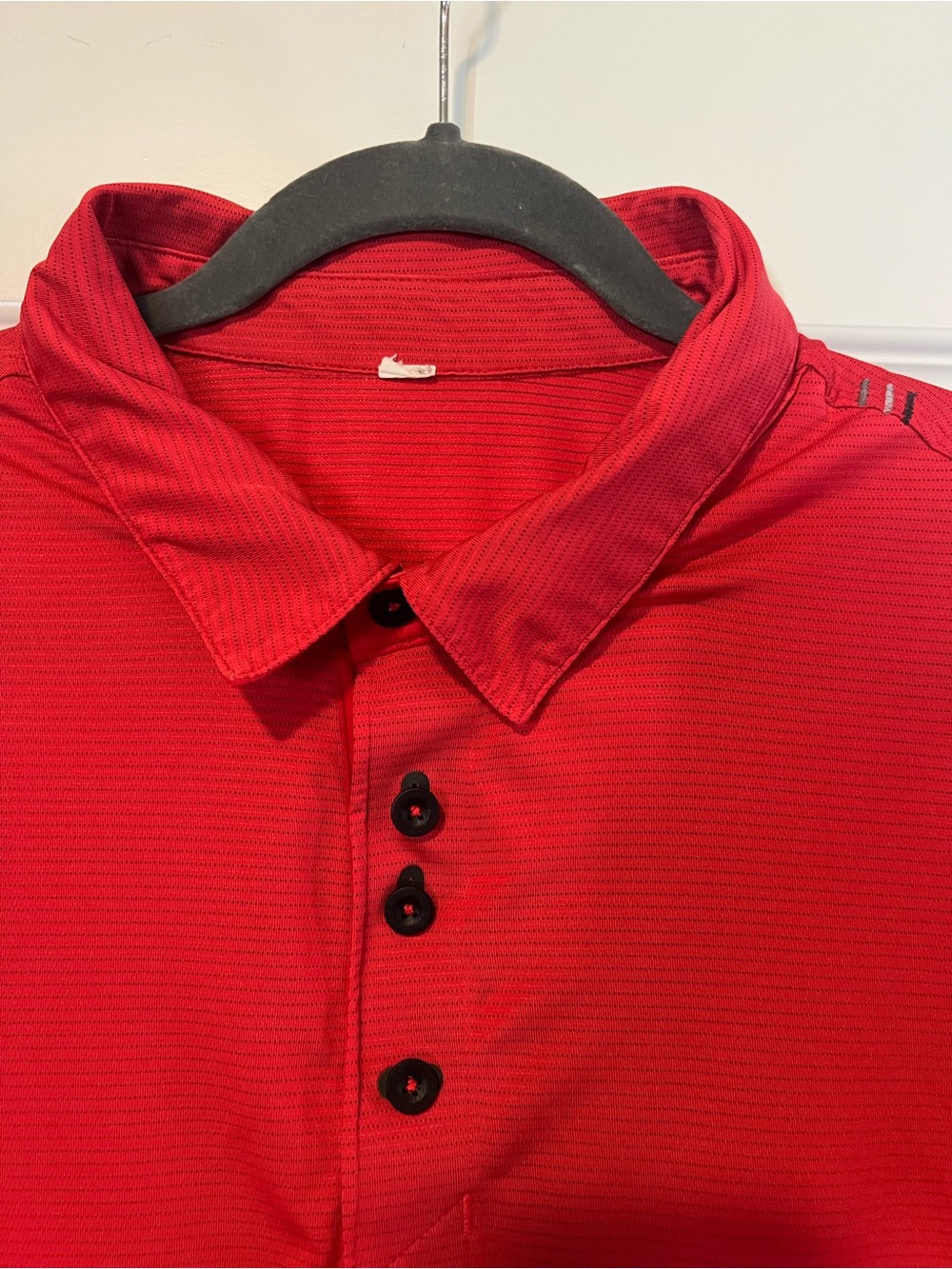Men's Lulu Lemon. Red Short-Sleeve Polo Shirt size L/XL - Picture 2 of 11